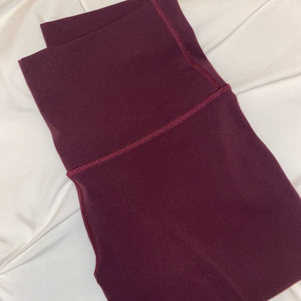 Lululemon wunder under